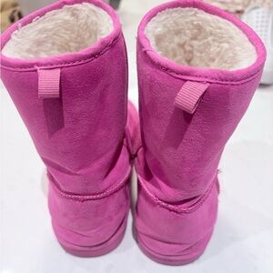 Girls pink boots